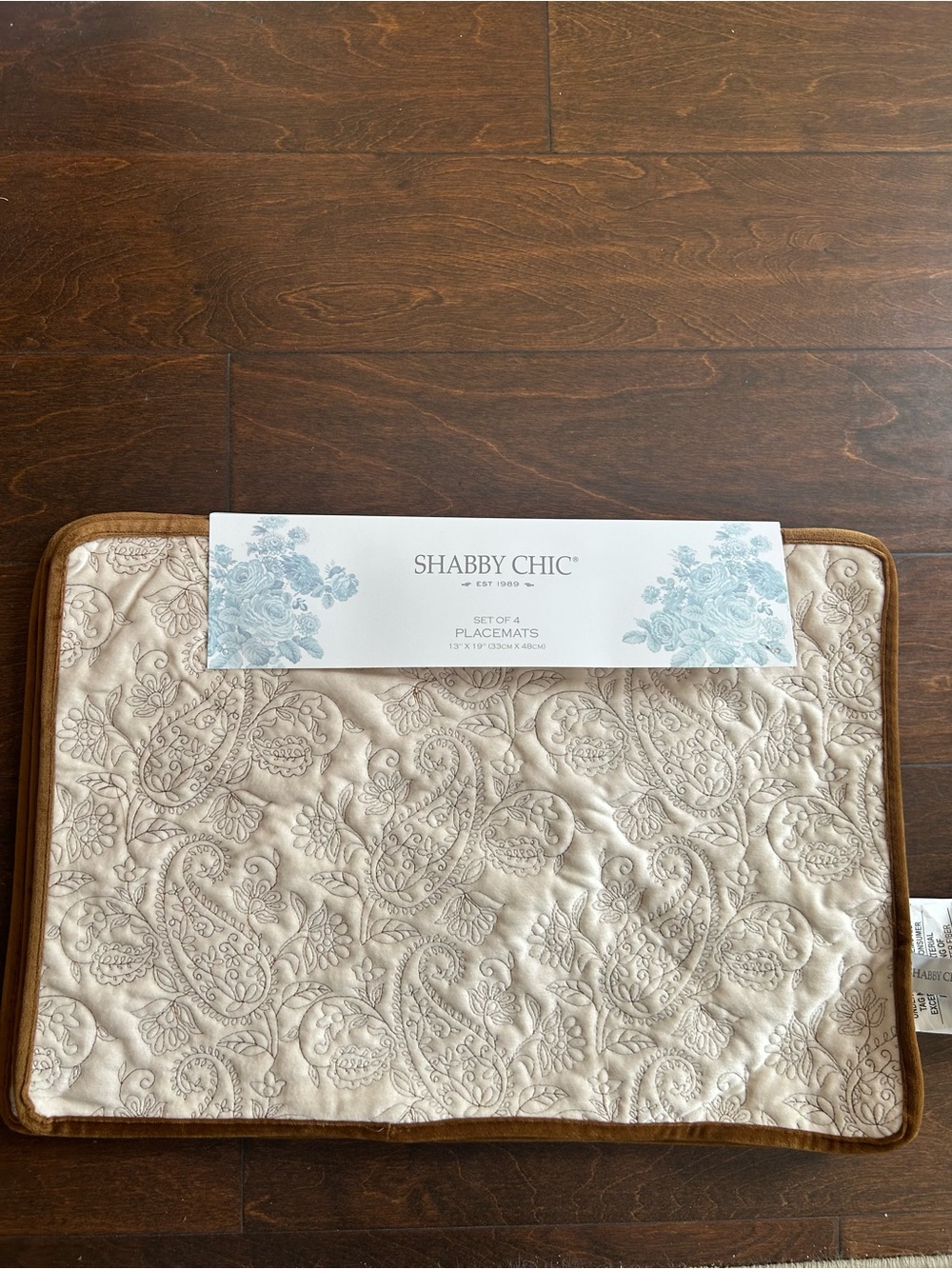 Shabby Chic 4 Scalloped Edged  Quilted Placemats New Fall Thanksgiving